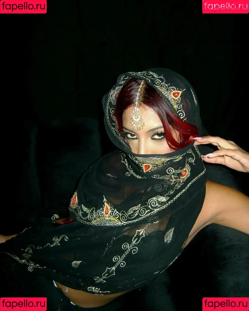 LARA RAJ / lararajj (member of KATSEYE) Onlyfans Photo Gallery 