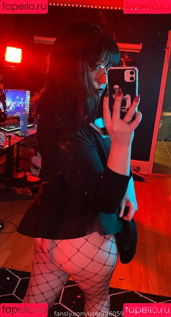 WhisperingPizza ASMR Onlyfans Photo Gallery 