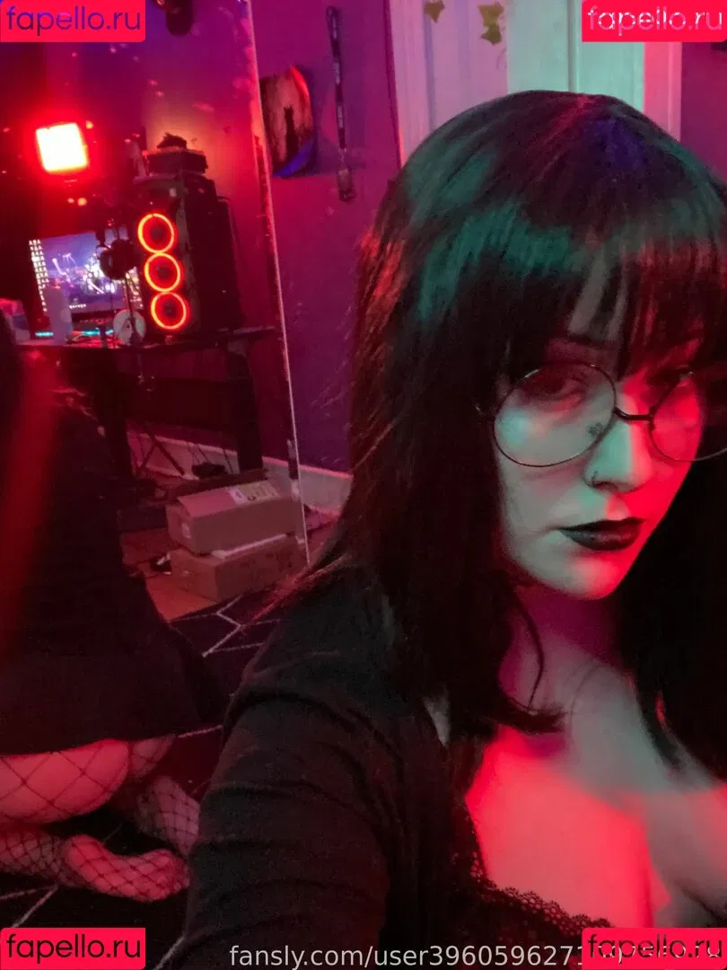 WhisperingPizza ASMR Onlyfans Photo Gallery 