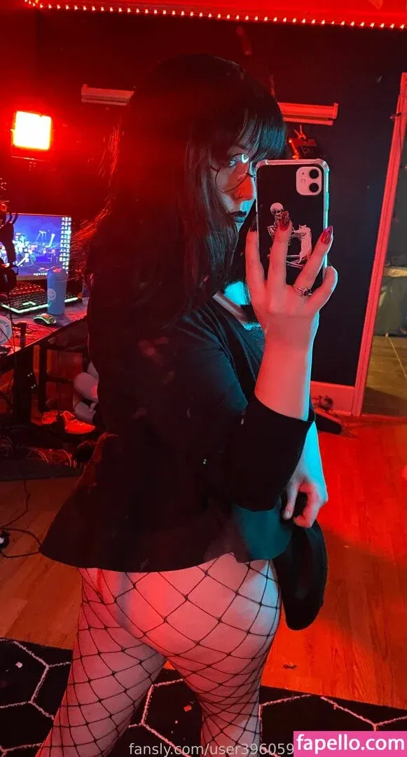 WhisperingPizza ASMR Onlyfans Photo Gallery 