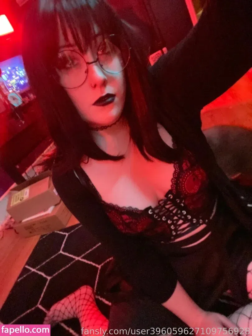 WhisperingPizza ASMR Onlyfans Photo Gallery 