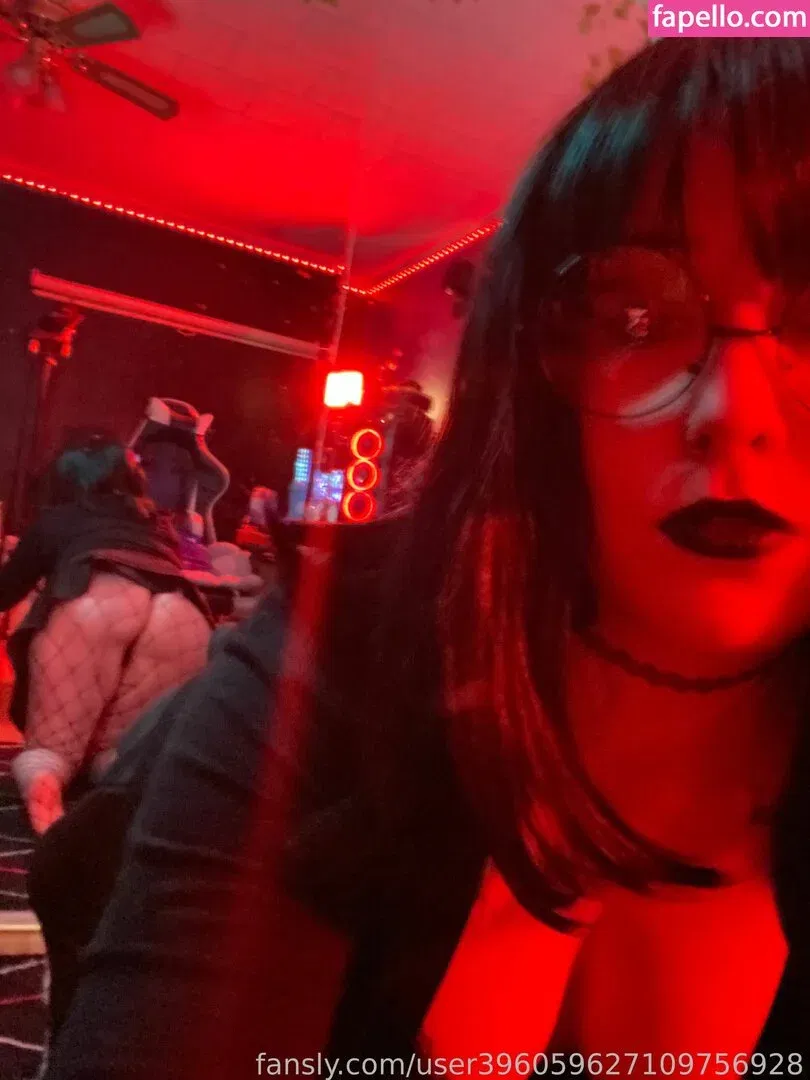 WhisperingPizza ASMR Onlyfans Photo Gallery 