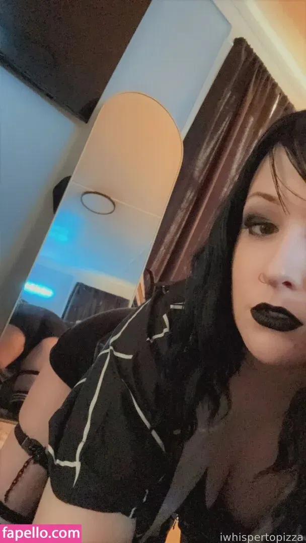 WhisperingPizza ASMR Onlyfans Photo Gallery 