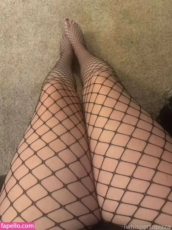 WhisperingPizza ASMR Onlyfans Photo Gallery 