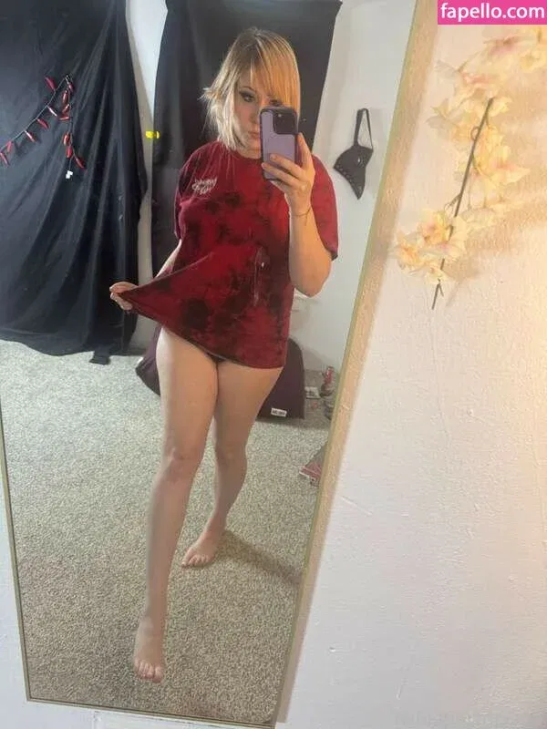 WhisperingPizza ASMR Onlyfans Photo Gallery 