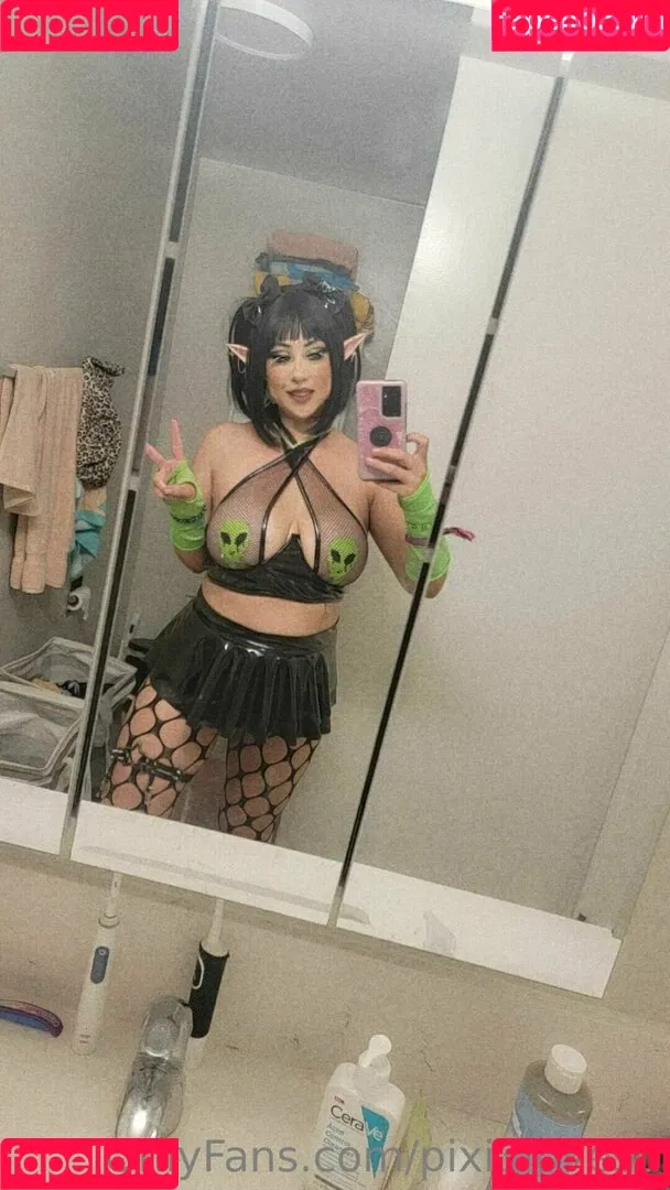 pixi3lovesu Onlyfans Photo Gallery 