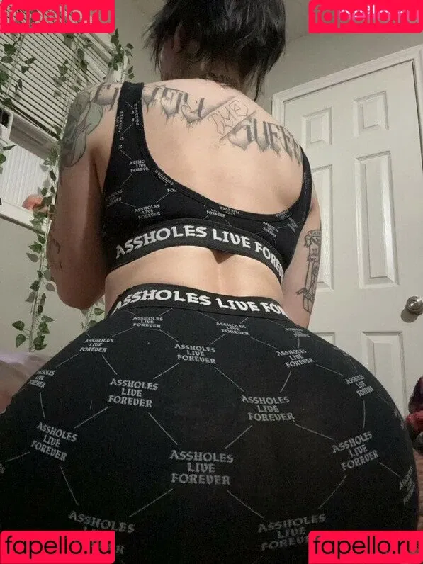 FaceTatMami Onlyfans Photo Gallery 