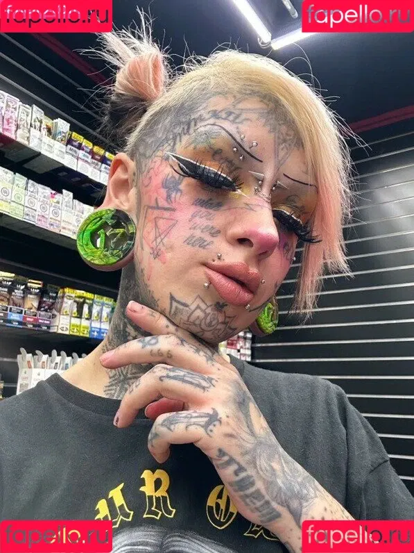 FaceTatMami Onlyfans Photo Gallery 