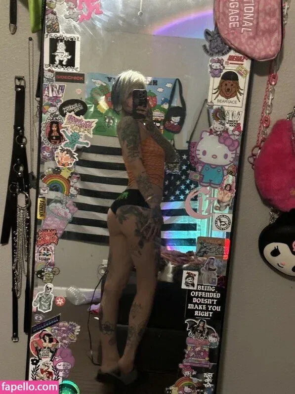 FaceTatMami Onlyfans Photo Gallery 