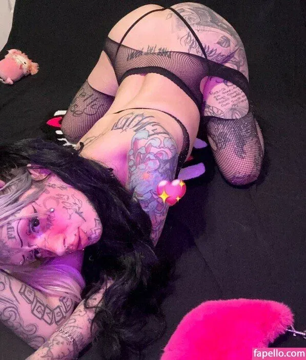 FaceTatMami Onlyfans Photo Gallery 