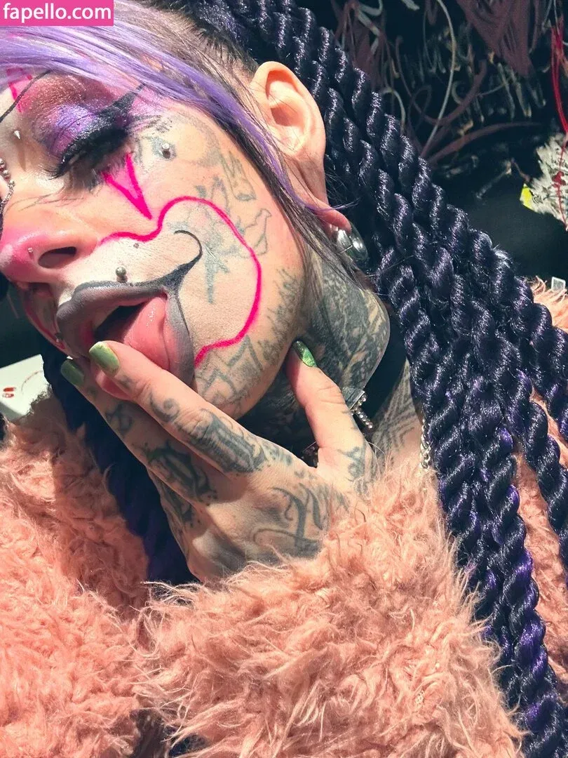 FaceTatMami Onlyfans Photo Gallery 