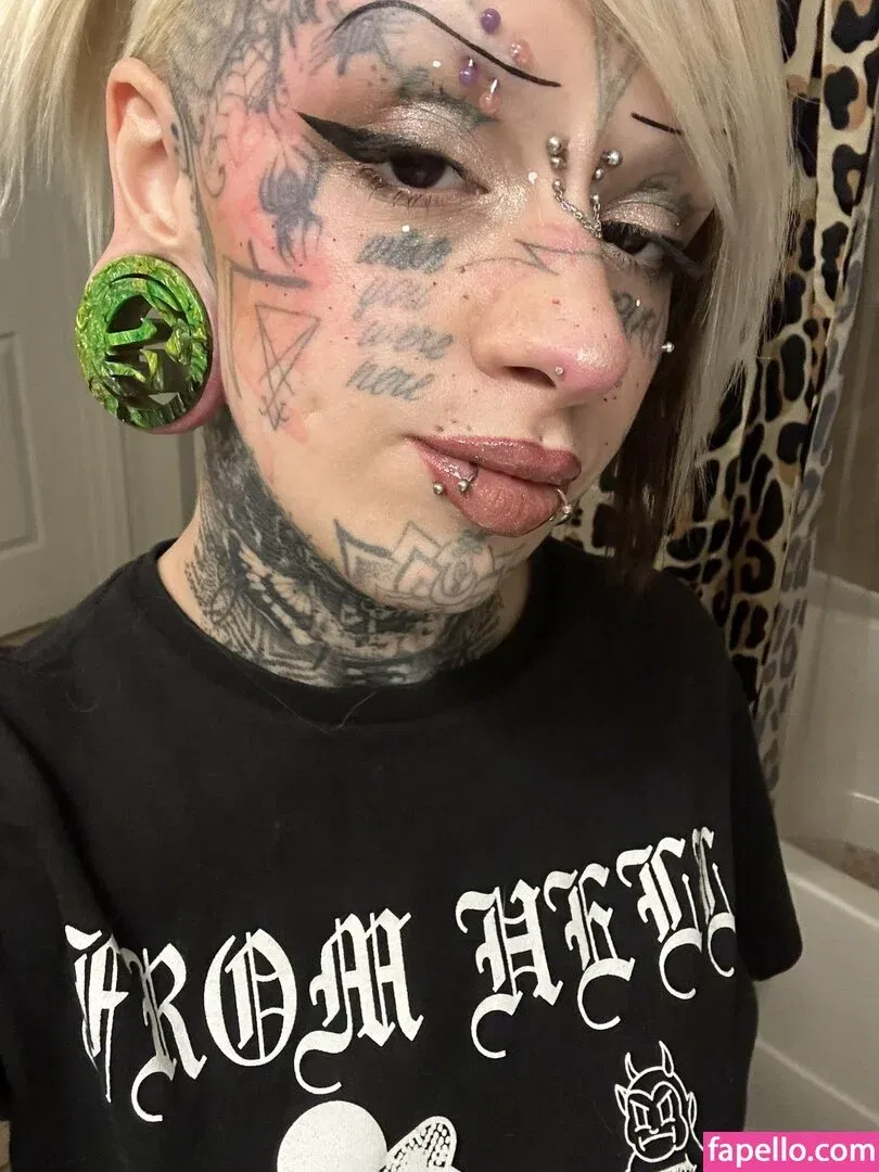 FaceTatMami Onlyfans Photo Gallery 