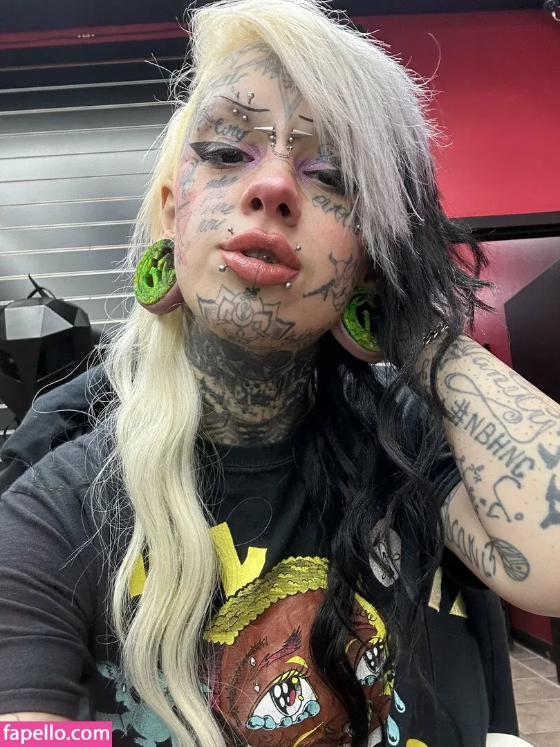 FaceTatMami Onlyfans Photo Gallery 