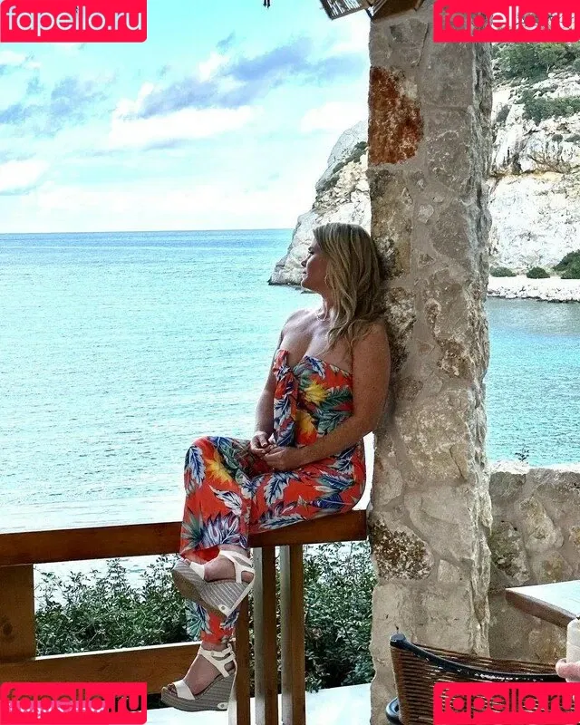 Alison Sweeney Onlyfans Photo Gallery 