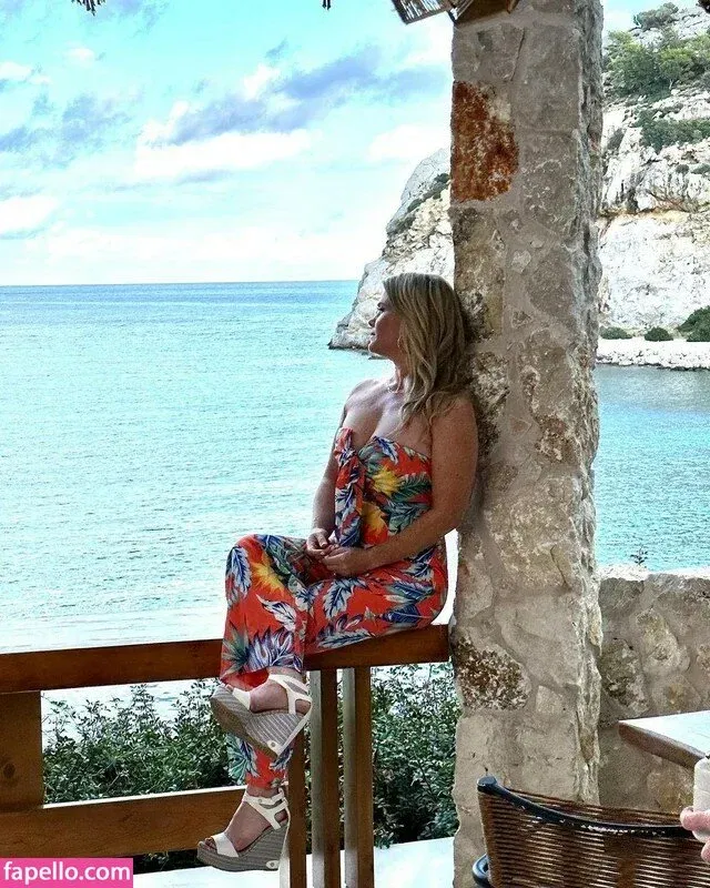 Alison Sweeney Onlyfans Photo Gallery 