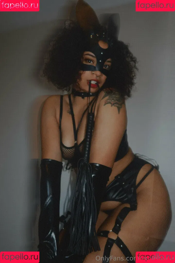 emielovee Onlyfans Photo Gallery 