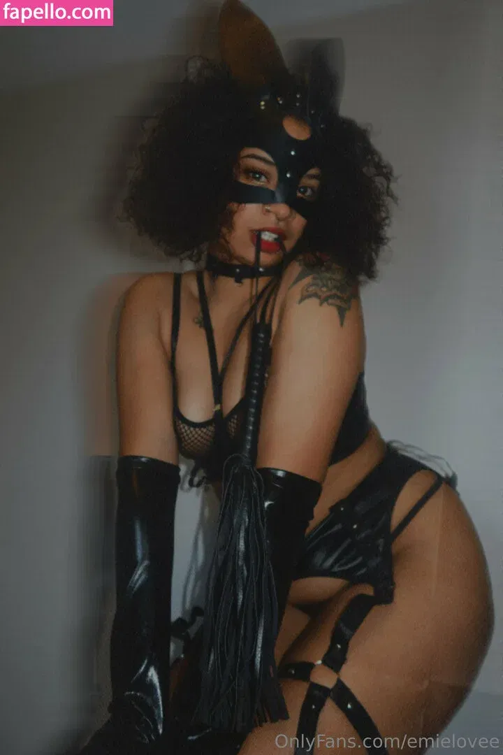 emielovee Onlyfans Photo Gallery 