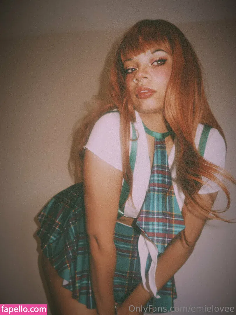 emielovee Onlyfans Photo Gallery 