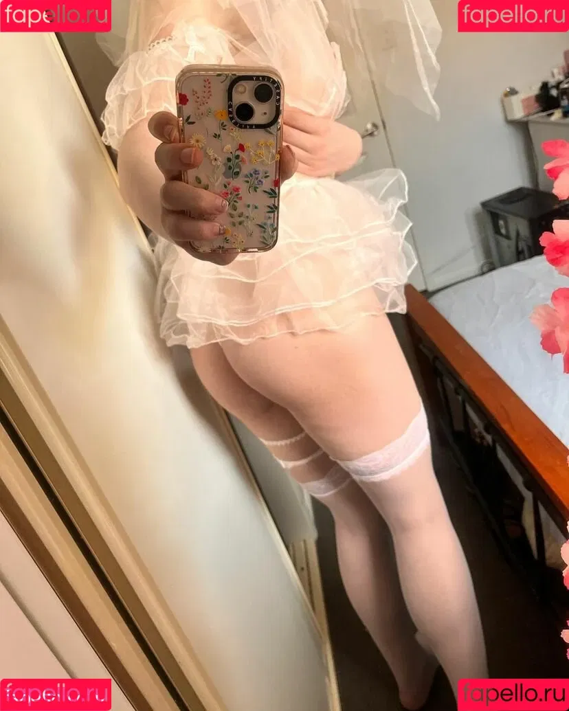 Rose Hathaway Onlyfans Photo Gallery 