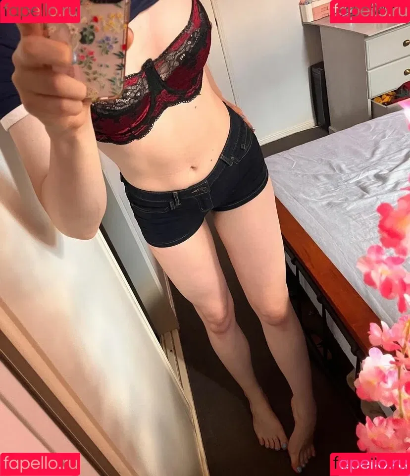 Rose Hathaway Onlyfans Photo Gallery 