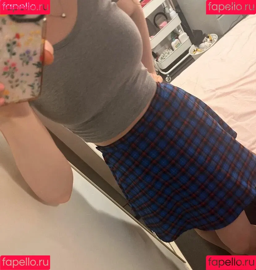 Rose Hathaway Onlyfans Photo Gallery 