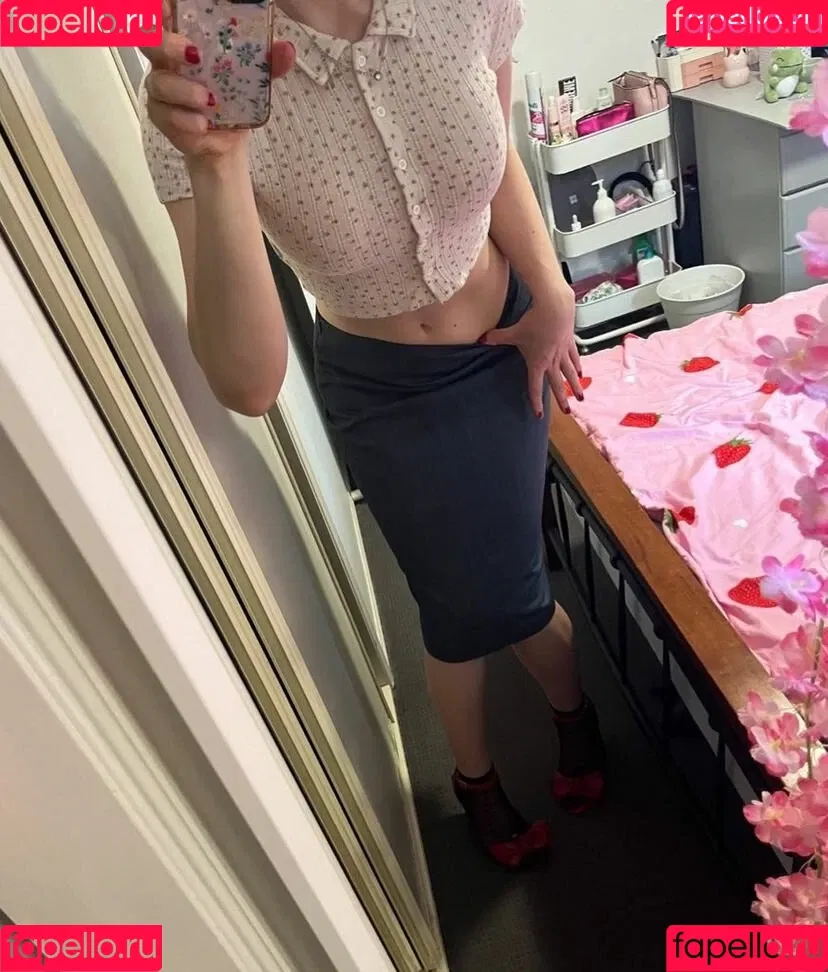 Rose Hathaway Onlyfans Photo Gallery 