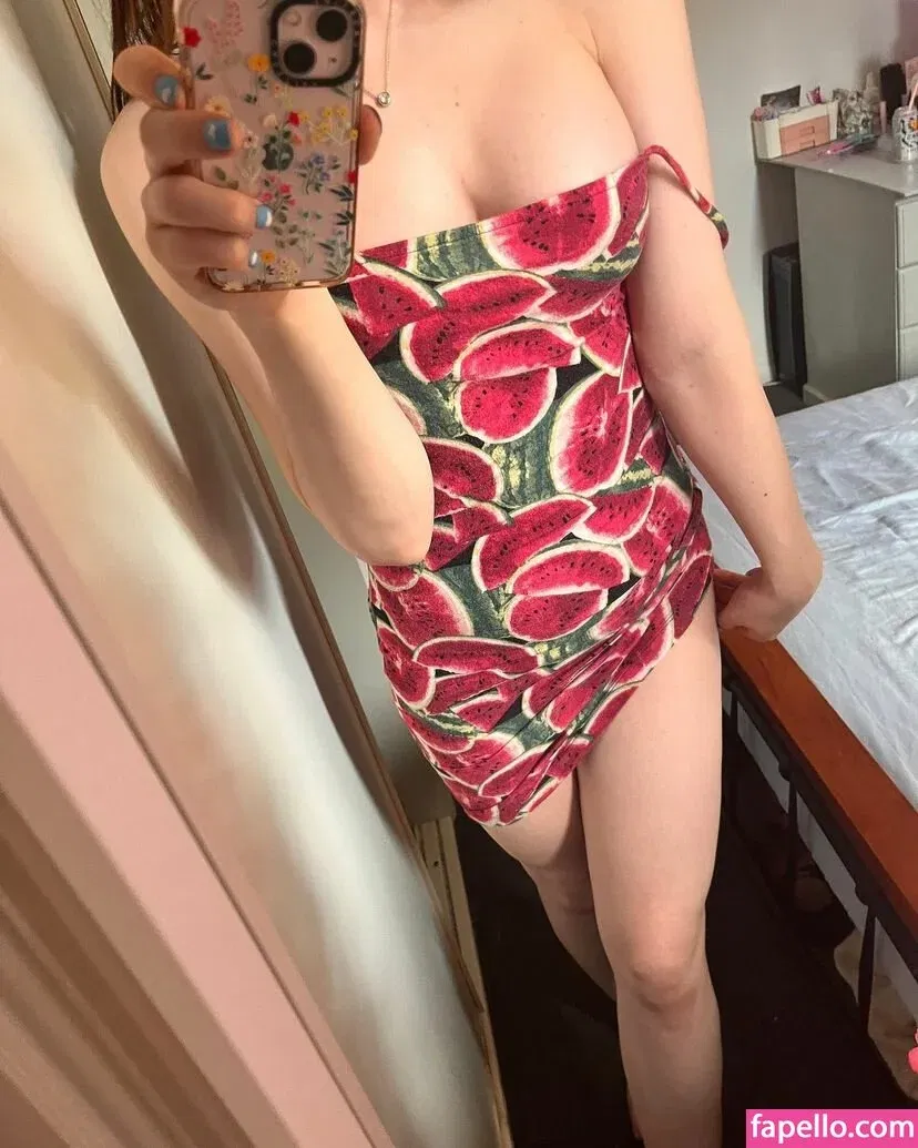 Rose Hathaway Onlyfans Photo Gallery 