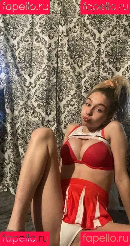 Lovely Lina Onlyfans Photo Gallery 