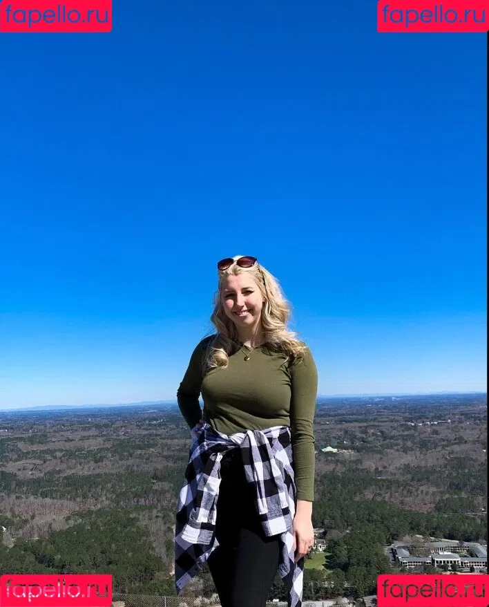 Abigail Cristea Onlyfans Photo Gallery 