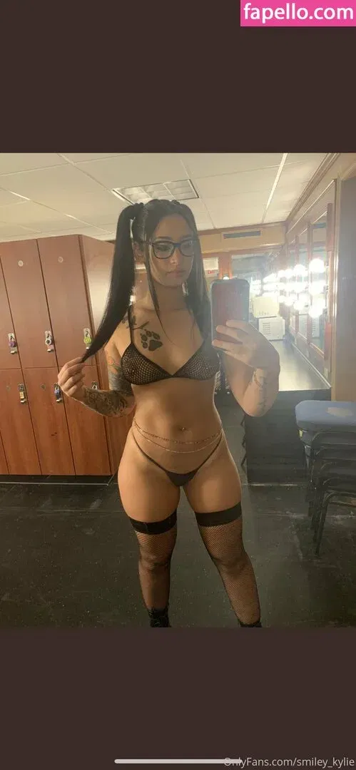 smiley_kylie Onlyfans Photo Gallery 