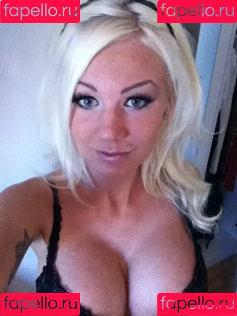 Nadja Boström from Sweden (Big enhanced tits) Onlyfans Photo Gallery 