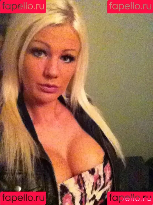 Nadja Boström from Sweden (Big enhanced tits) Onlyfans Photo Gallery 