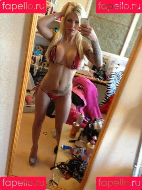 Nadja Boström from Sweden (Big enhanced tits) Onlyfans Photo Gallery 