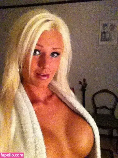 Nadja Boström from Sweden (Big enhanced tits) Onlyfans Photo Gallery 
