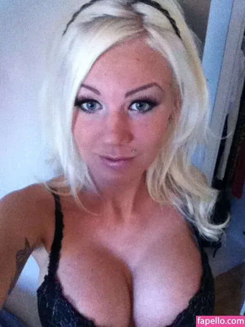 Nadja Boström from Sweden (Big enhanced tits) Onlyfans Photo Gallery 