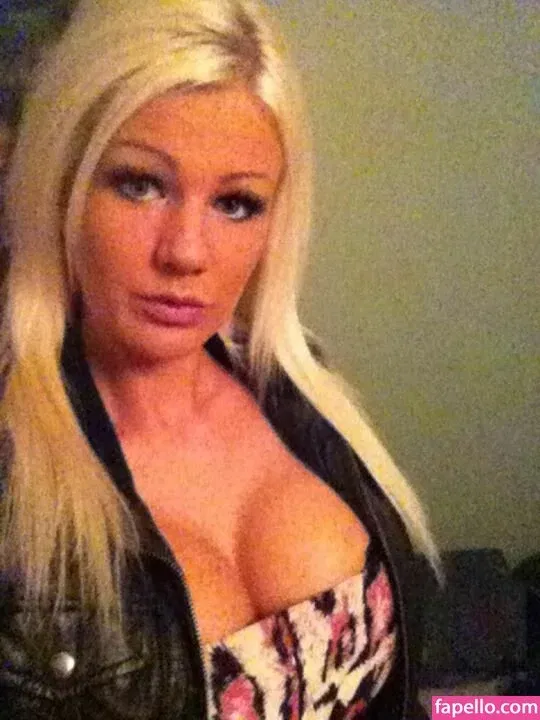 Nadja Boström from Sweden (Big enhanced tits) Onlyfans Photo Gallery 