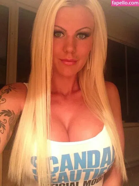 Nadja Boström from Sweden (Big enhanced tits) Onlyfans Photo Gallery 