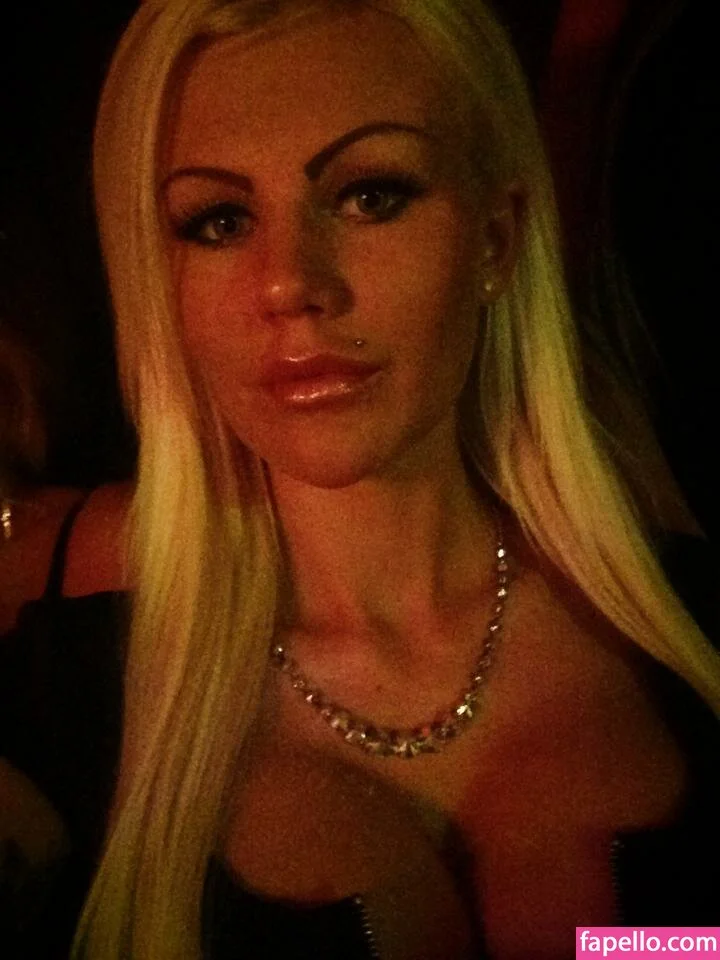 Nadja Boström from Sweden (Big enhanced tits) Onlyfans Photo Gallery 
