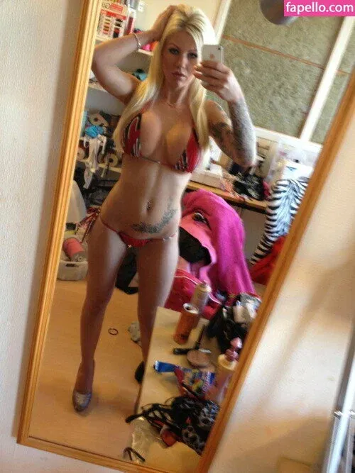 Nadja Boström from Sweden (Big enhanced tits) Onlyfans Photo Gallery 