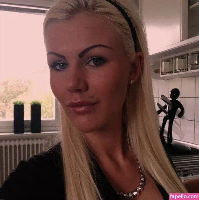 Nadja Boström from Sweden (Big enhanced tits) Onlyfans Photo Gallery 