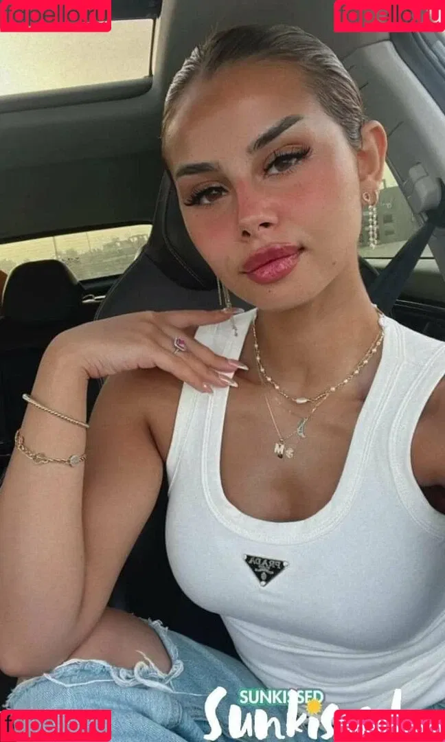 Menna Arafa Onlyfans Photo Gallery 