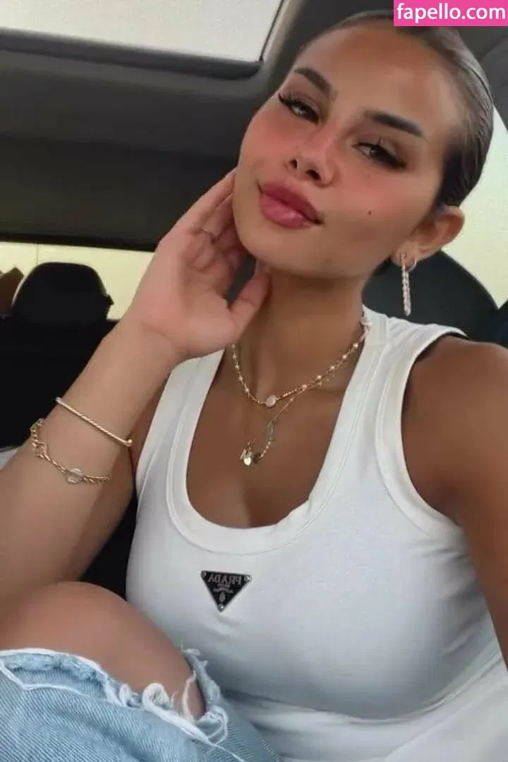 Menna Arafa Onlyfans Photo Gallery 