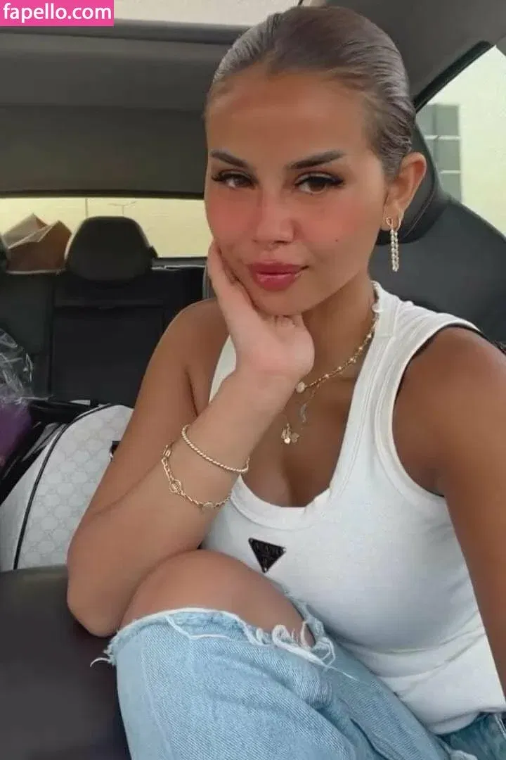 Menna Arafa Onlyfans Photo Gallery 