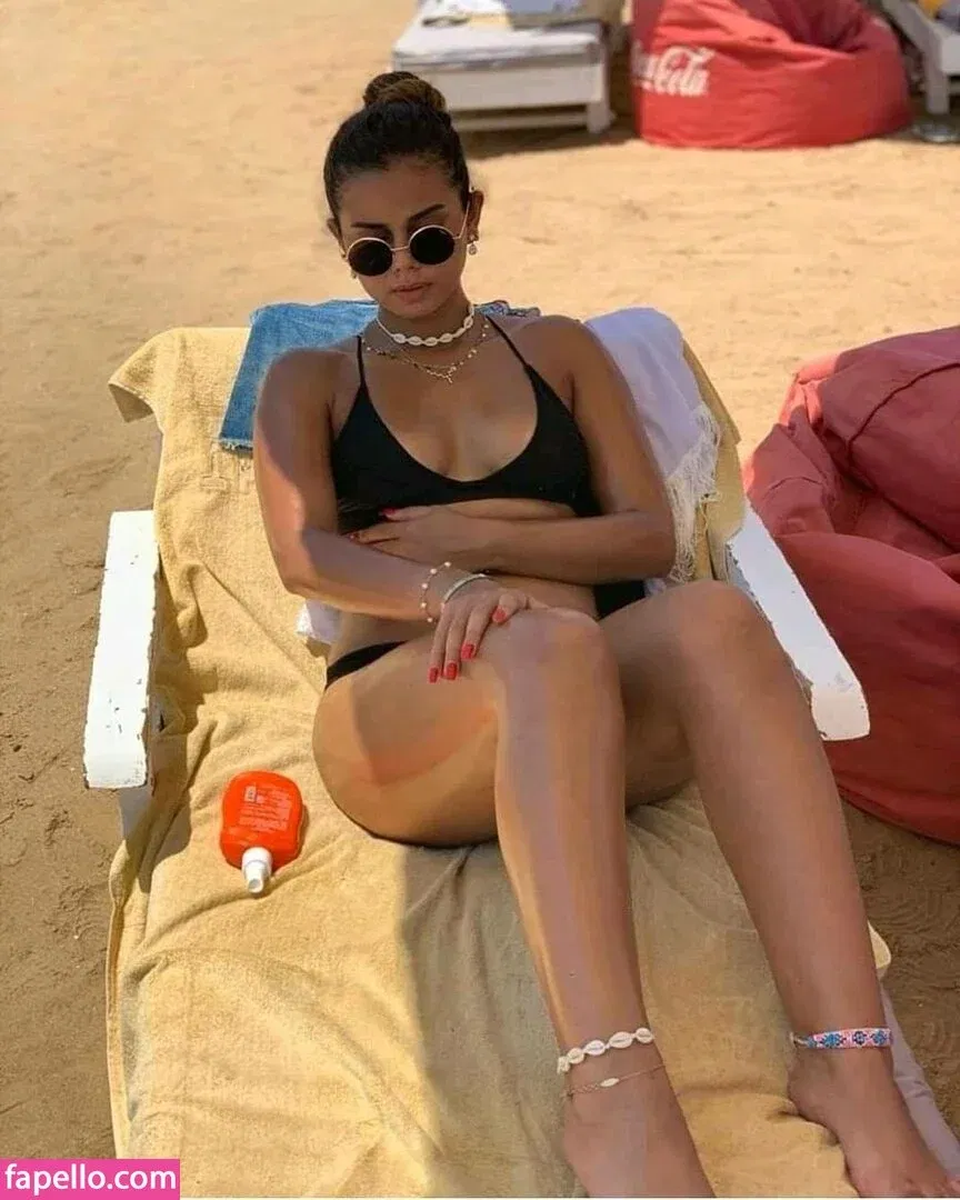 Menna Arafa Onlyfans Photo Gallery 