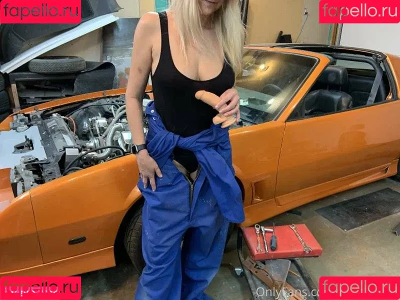 Sexy Kittie Onlyfans Photo Gallery 