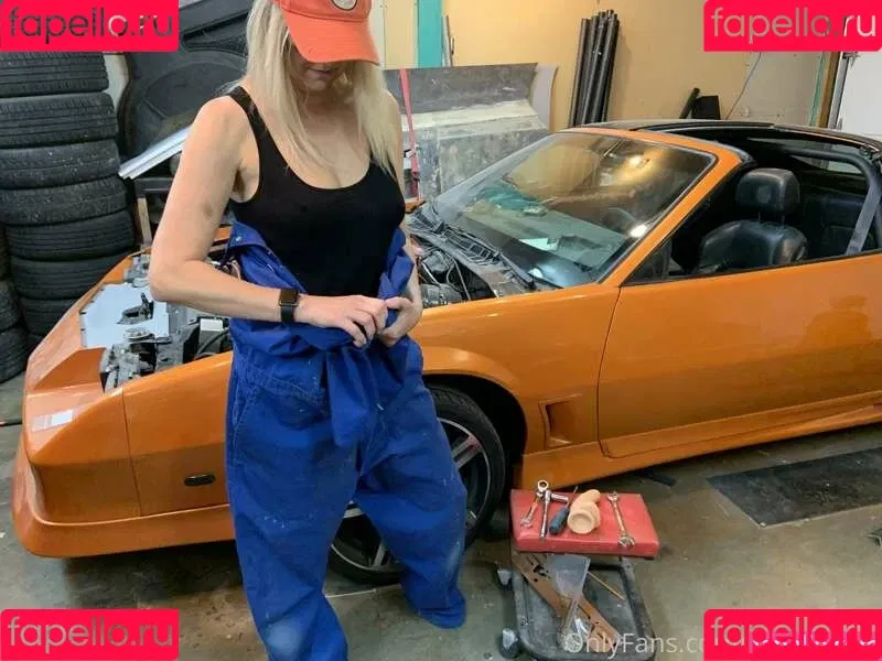 Sexy Kittie Onlyfans Photo Gallery 