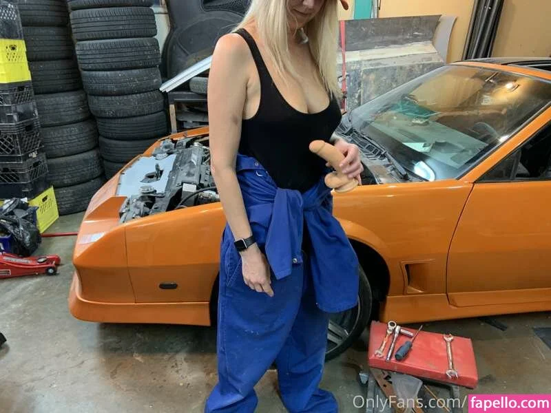 Sexy Kittie Onlyfans Photo Gallery 