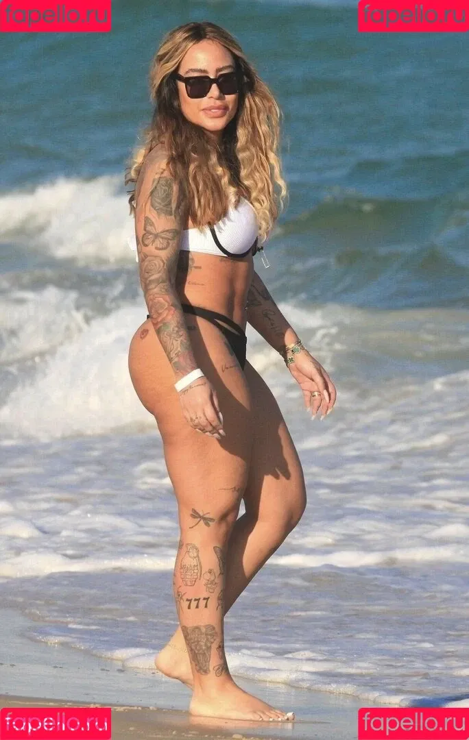 Rafaella Santos Onlyfans Photo Gallery 