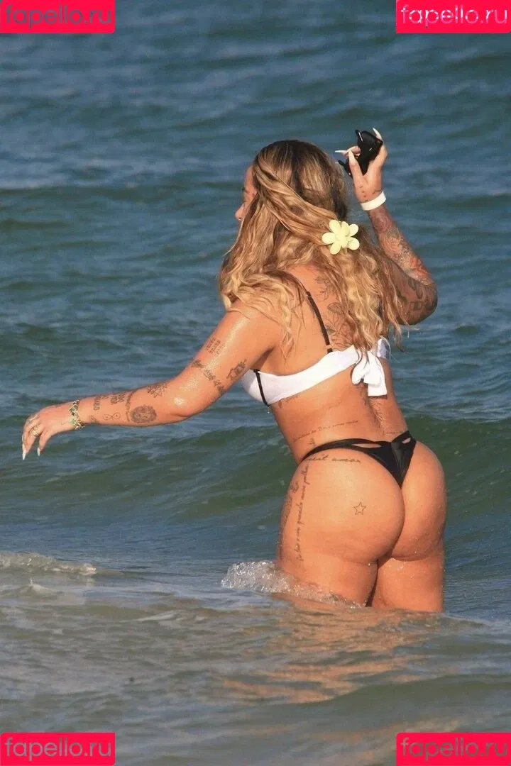 Rafaella Santos Onlyfans Photo Gallery 