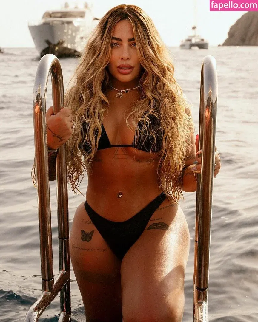 Rafaella Santos Onlyfans Photo Gallery 